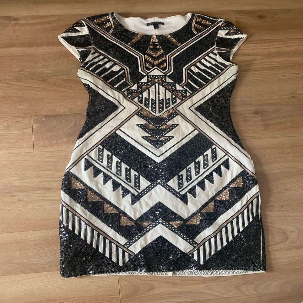 Express Deco Sequin Embellished Cap Sleeve Sheath Dress | size Medium